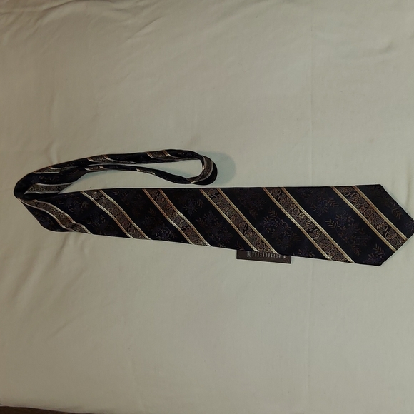 100% Silk Neck Tie  New With Tags - Picture 5 of 7
